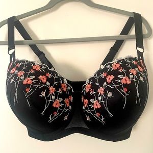 Bra “Parfait”, Molded Cups, Color: black with red embroidered flowers, Size:34I